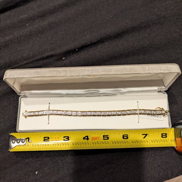 Name Your Price - closet closing - Picture 2 of 4